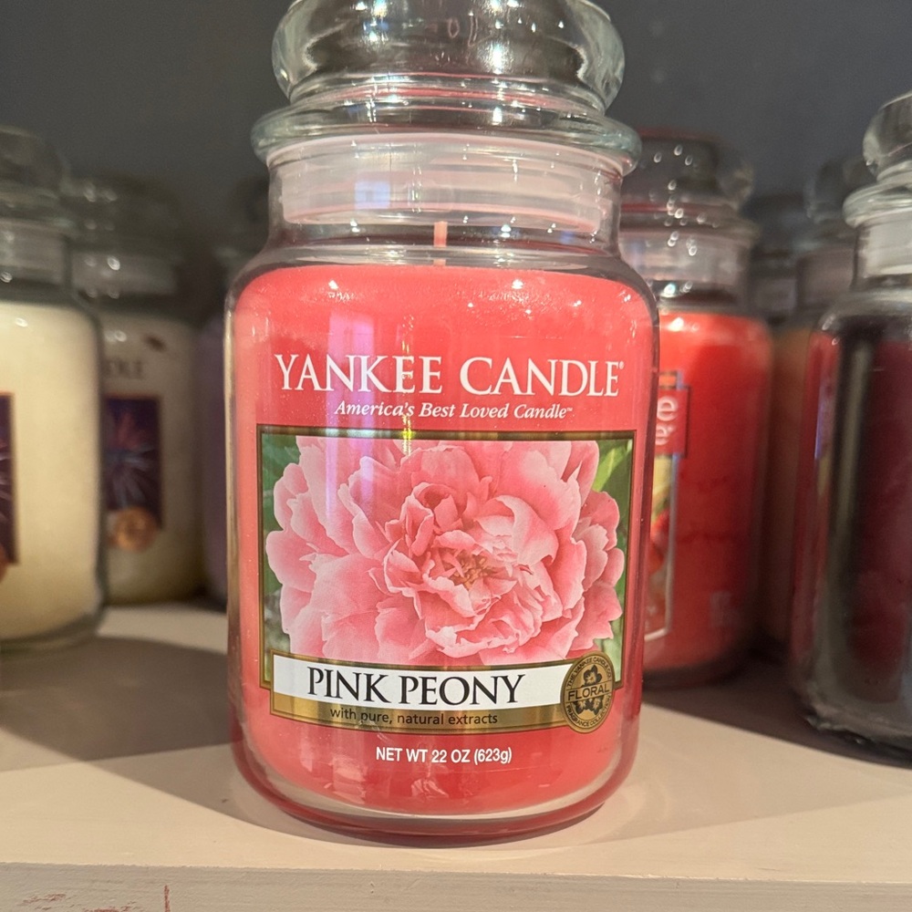 Yankee Candle Pink Peony 22 Oz Retired Rare WHITE LABEL - New!